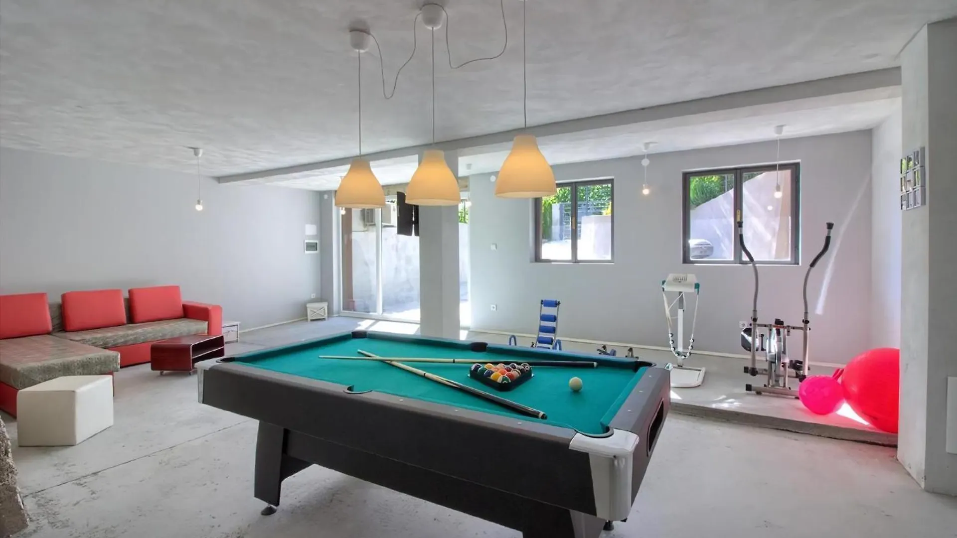 Ferienvilla Villa Nikolina Mit Privatem Pool Sisan